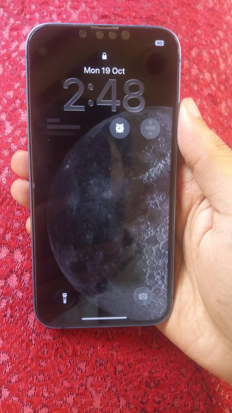 Apple iPhone 13 7