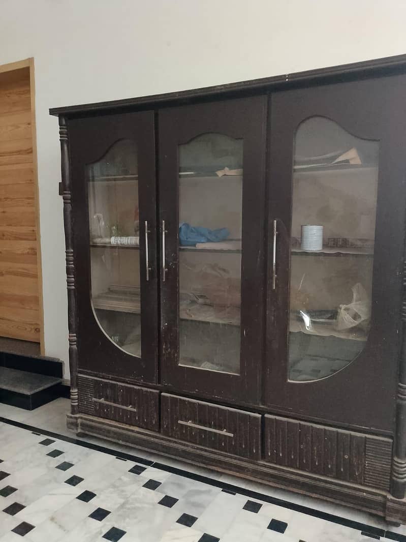 Wardrobe with miror 0