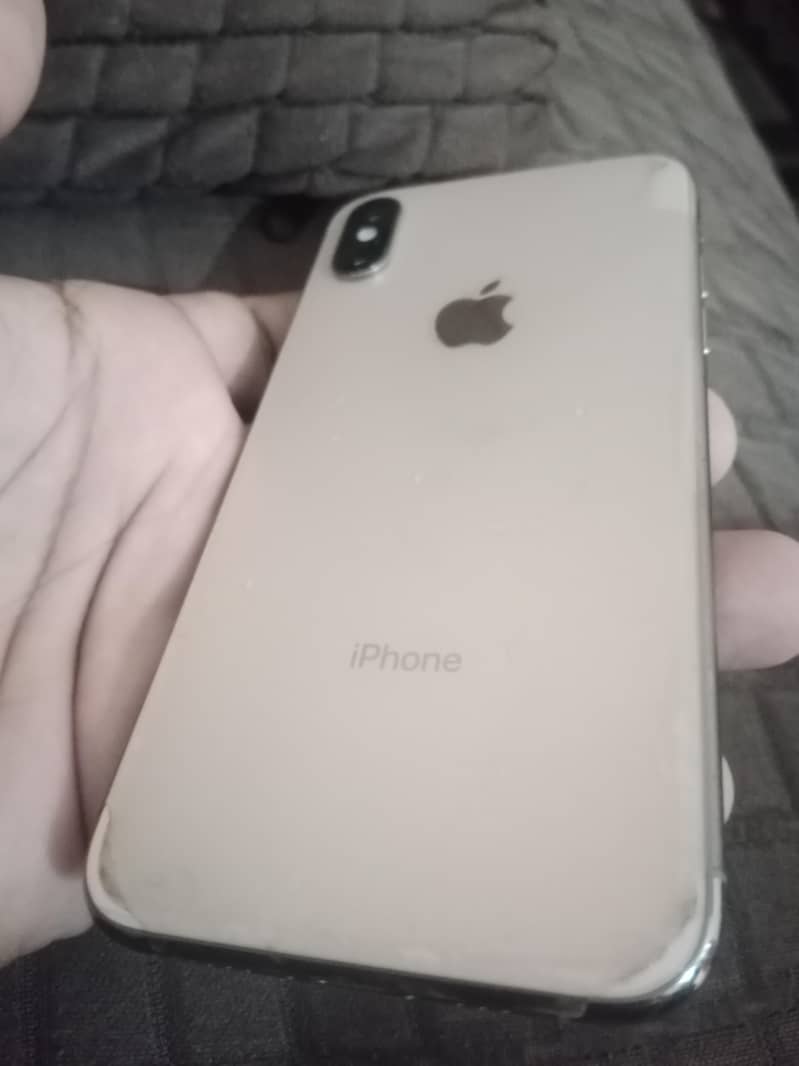Apple iPhone Xs 0