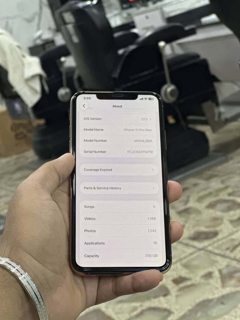 Apple iPhone 11 Pro Max 1