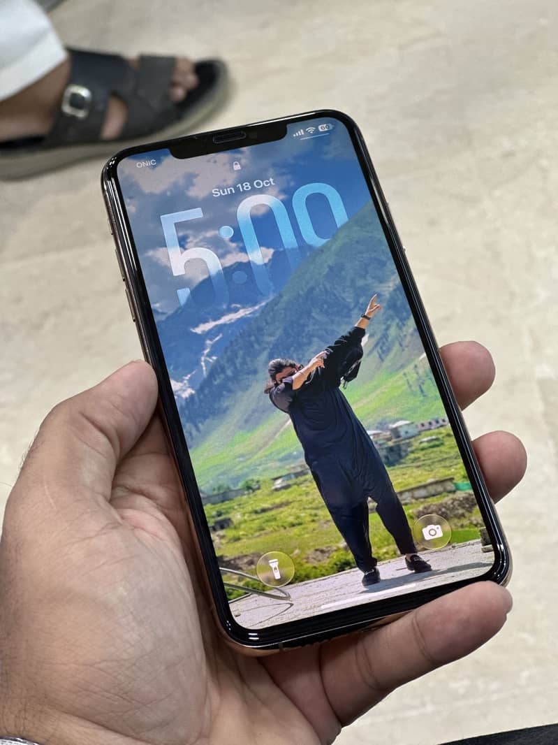 Apple iPhone 11 Pro Max 3
