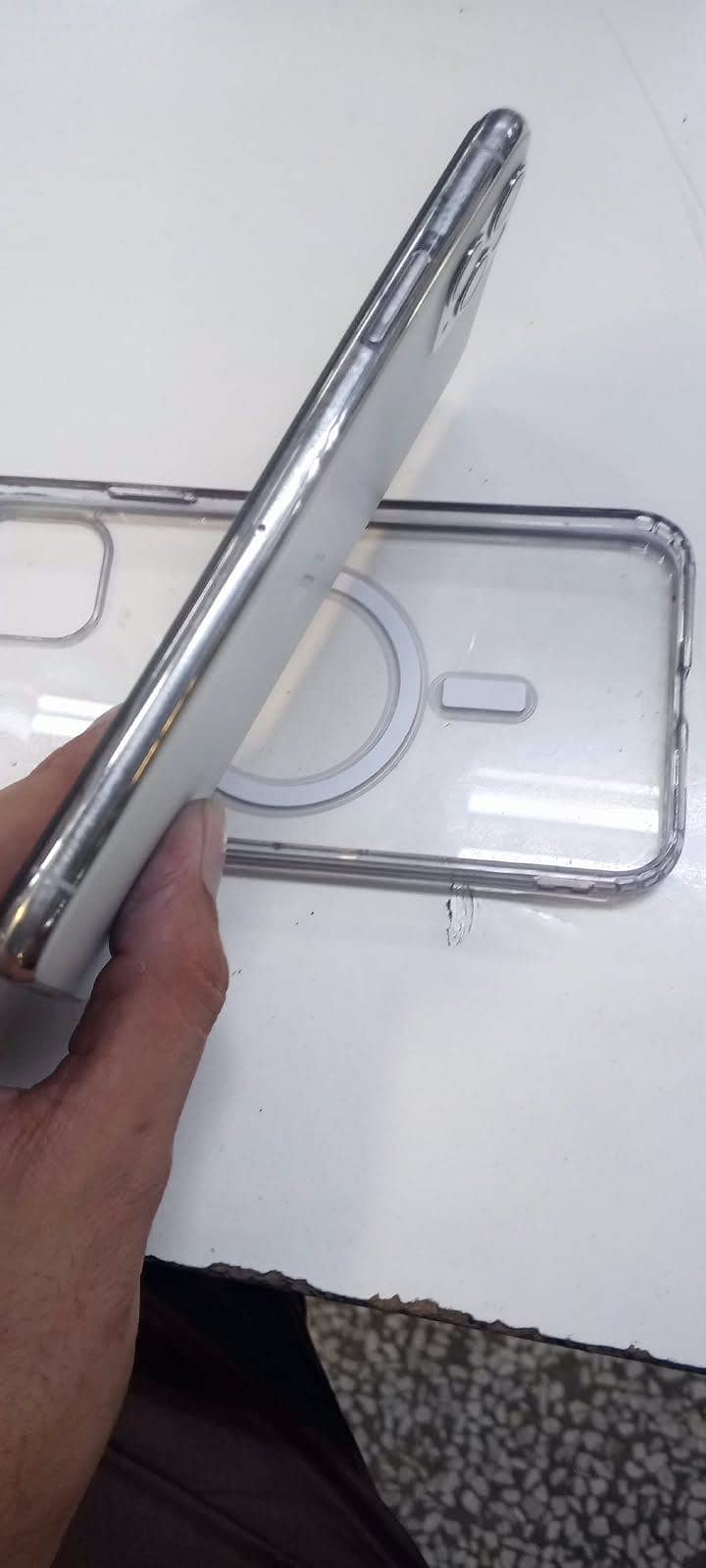 Apple iPhone 11 Pro Max 2