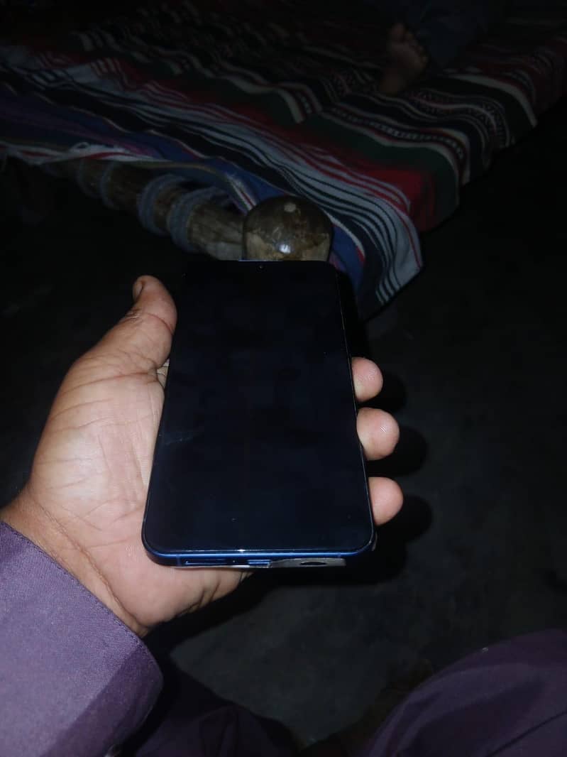 03046643518 4