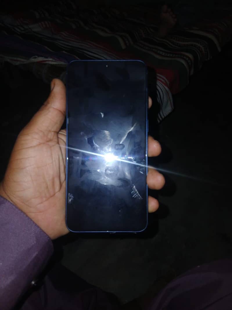 03046643518 8