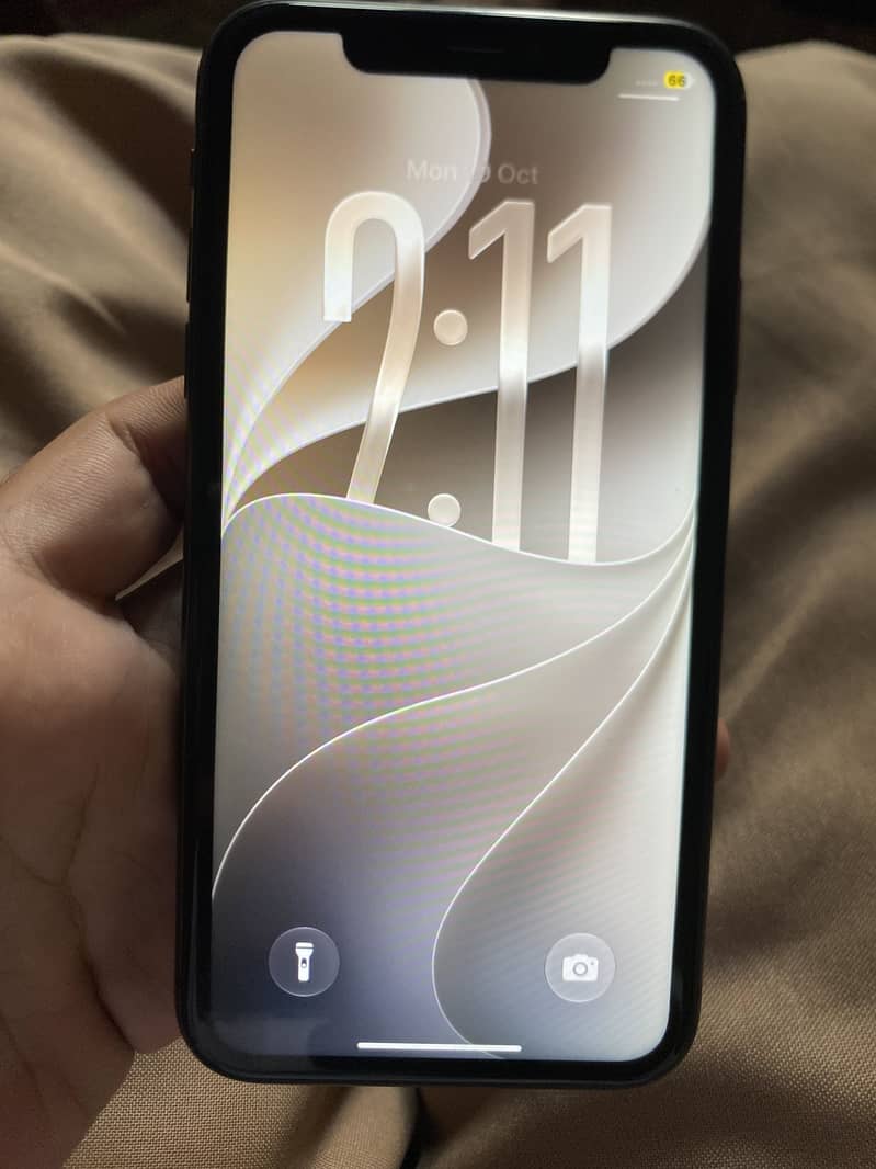 Apple iPhone 11 7