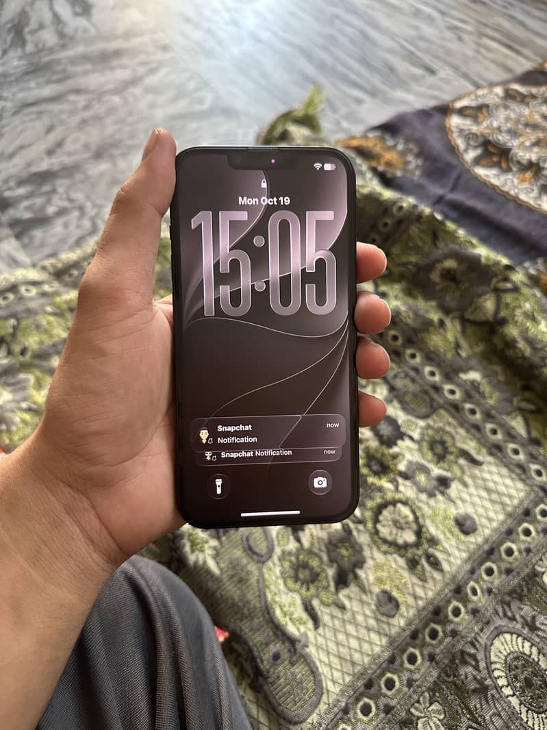 Apple iPhone 14 JV 1