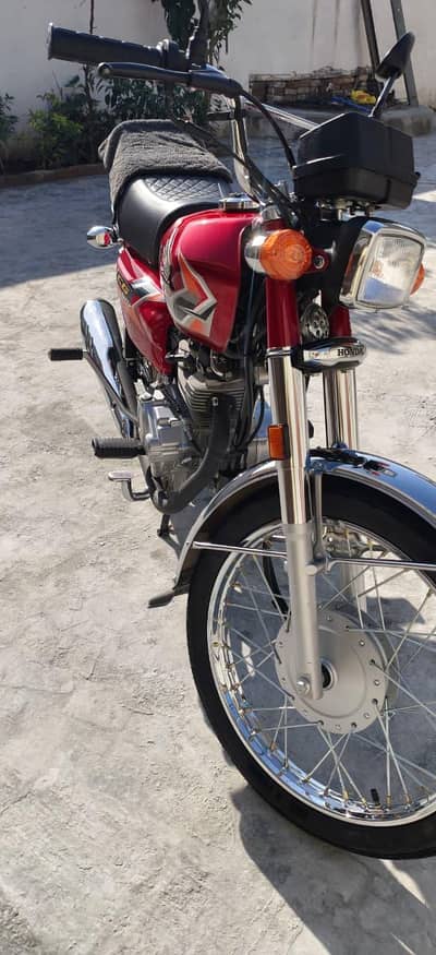 2027 model open invoice 700km use Tanki pa Halka nishan hai