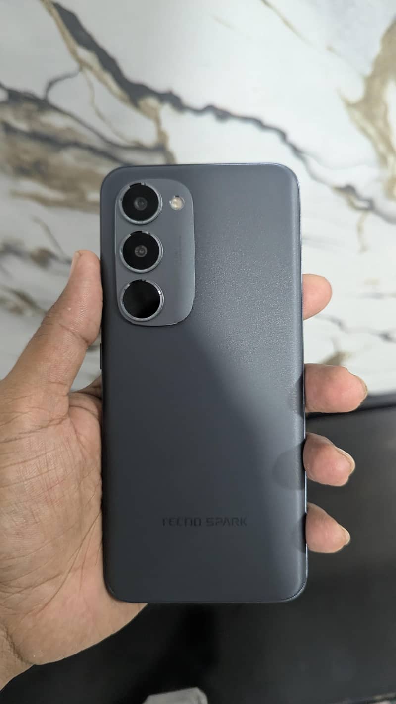 Tecno Spark 4 0