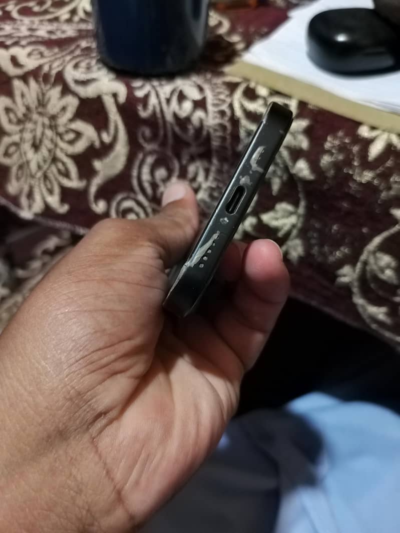 Apple iPhone 15 2