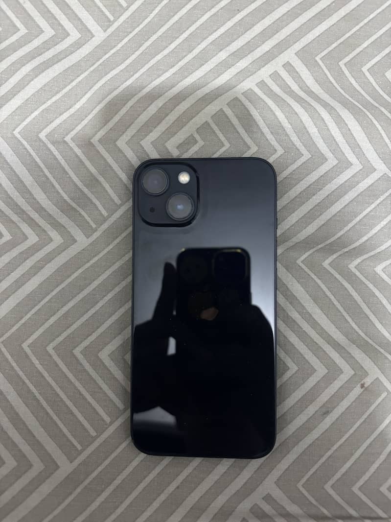 Apple iPhone 13 0