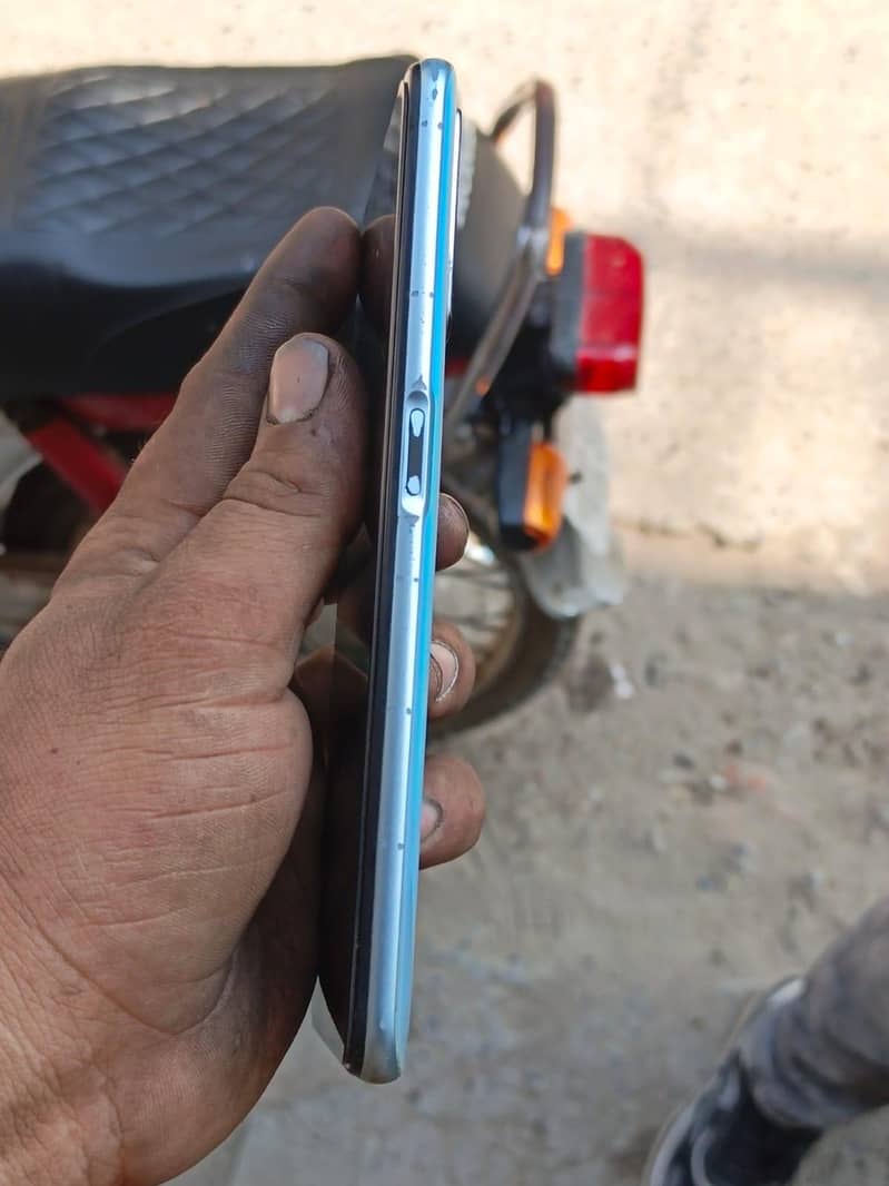 OPPO A76 6