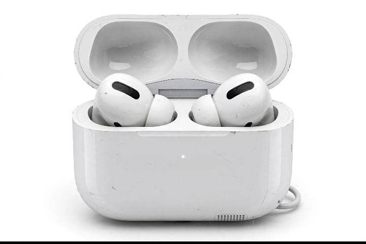 pro2 earbuds white colour 0