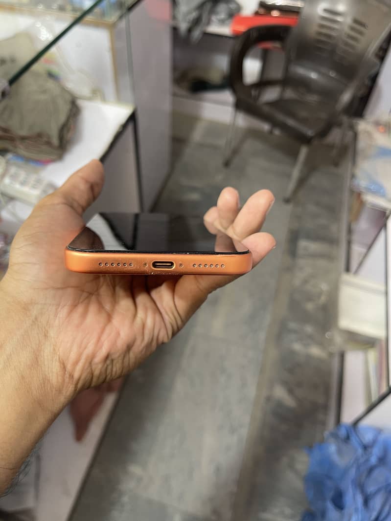 Apple iPhone 17 Pro Max 1