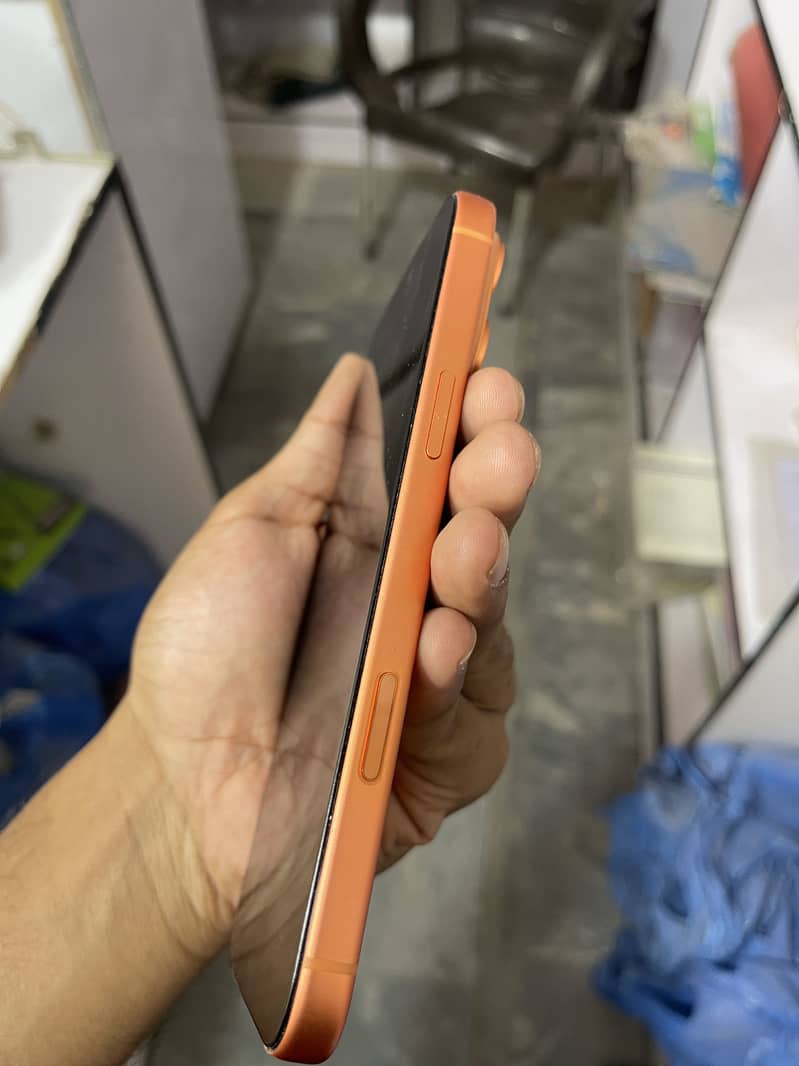 Apple iPhone 17 Pro Max 3