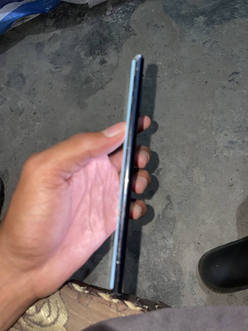 Samsung Mobile Note 10 Plus 12