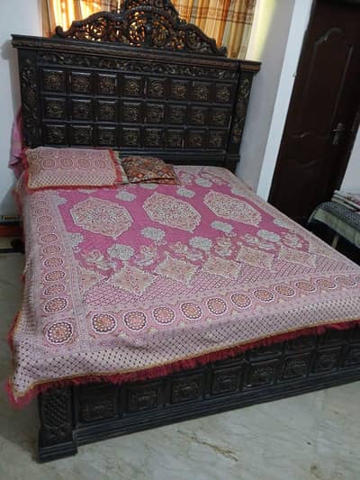 King Bed 2 Side Table