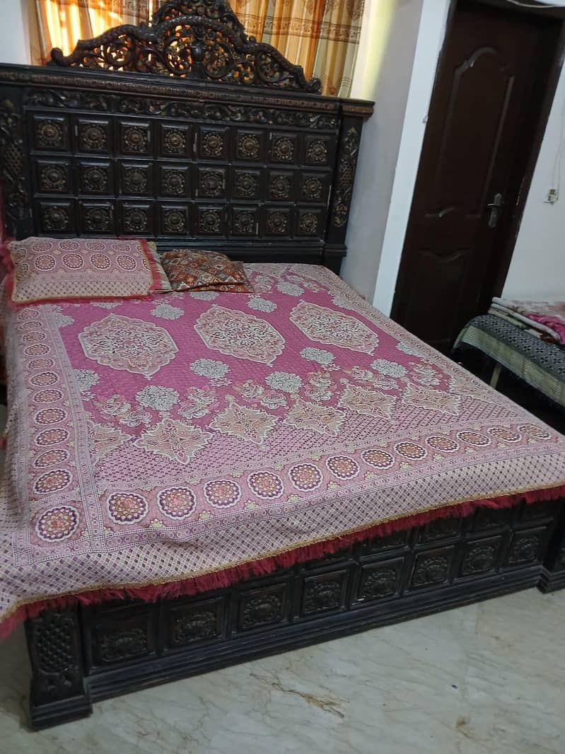 King Bed 2 Side Table 1