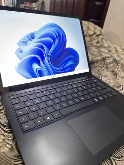 Microsoft Surface Laptop 4 | Core i7 11th Gen | 16GB RAM | Touchscreen