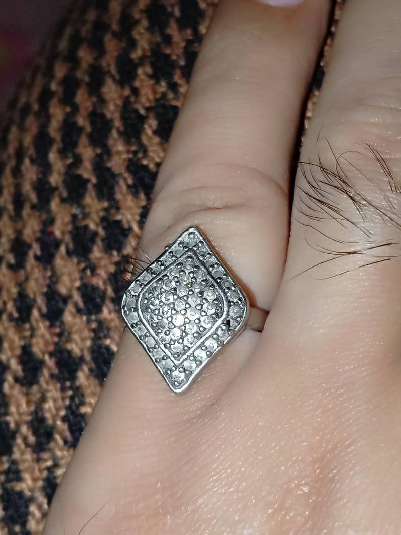 ladies silver ring 1