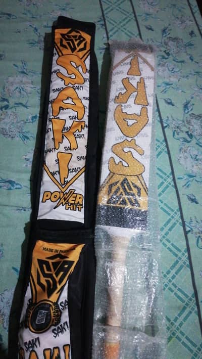 ONLY ONE MONTH USE BAT