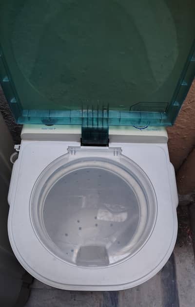 Haier Clothes Dryer / Spinner in very good condition