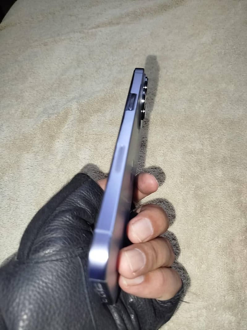 Apple iPhone 13 Pro Max 3