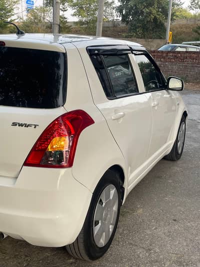 Suzuki Swift 2011