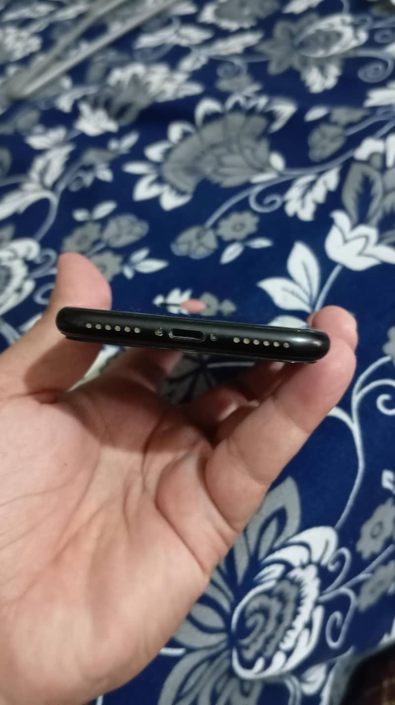 Apple iPhone SE 2