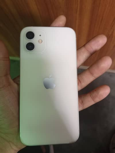 Apple iPhone 12