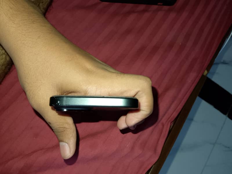 Apple iPhone 15 bypass 3