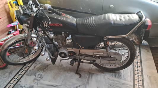 Honda 125 cc urgent sale.