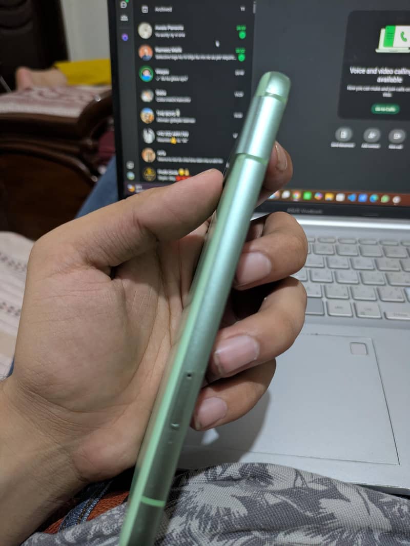 Google Pixel 8a 4