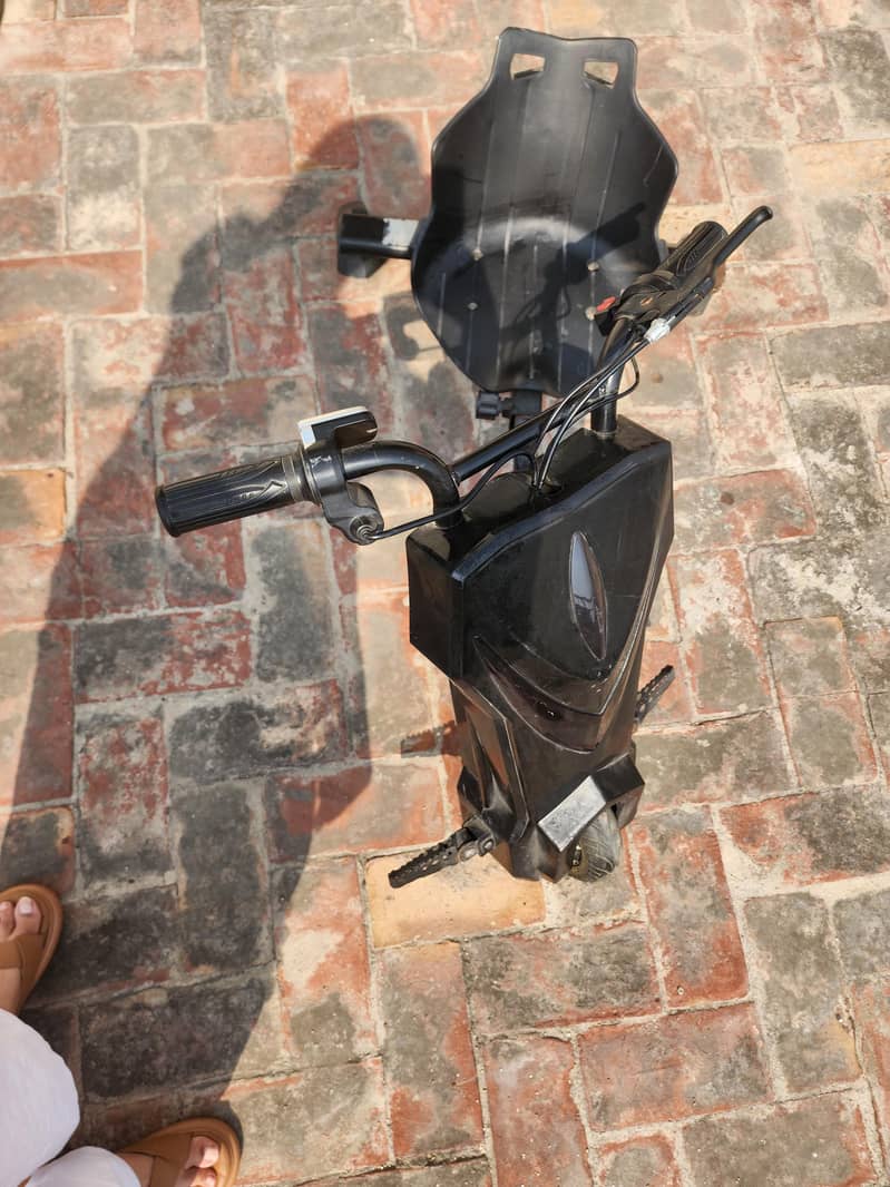 electric scooty 2
