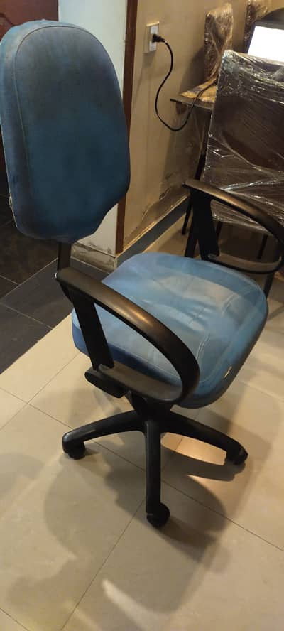 Revolving Computer / Office Chair for Sale
