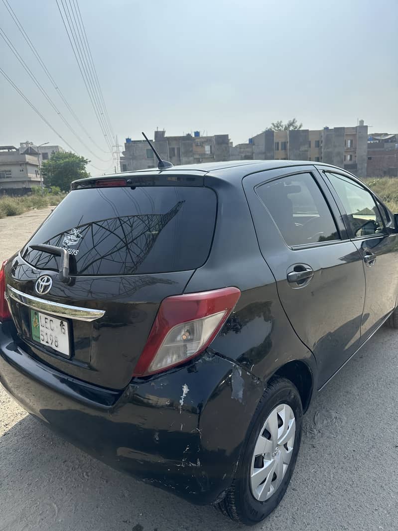 Toyota Vitz 2012 3