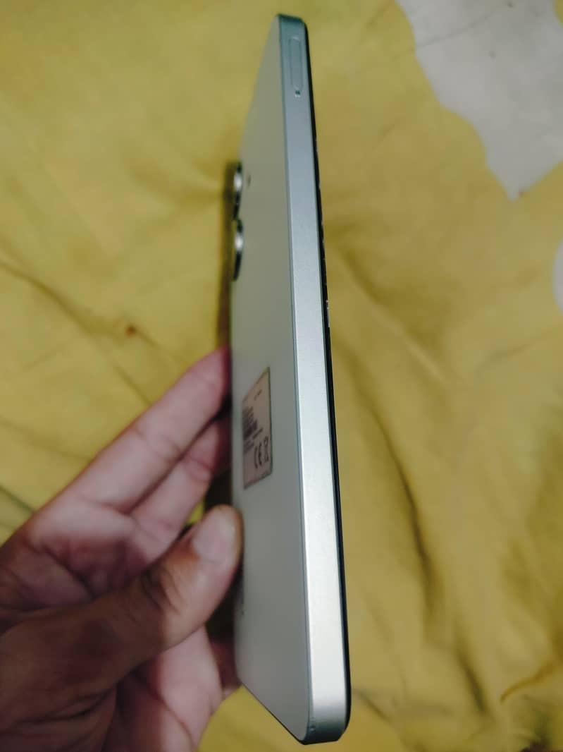 Realme Note 60x 4
