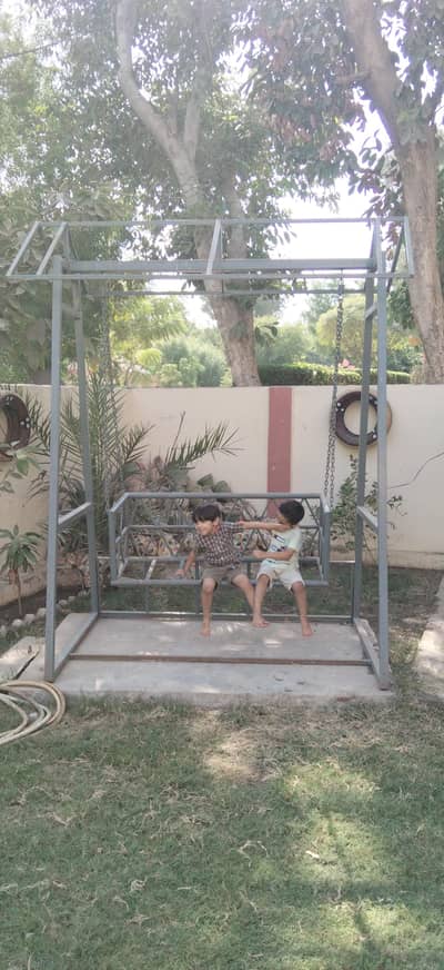 Out door swing English style