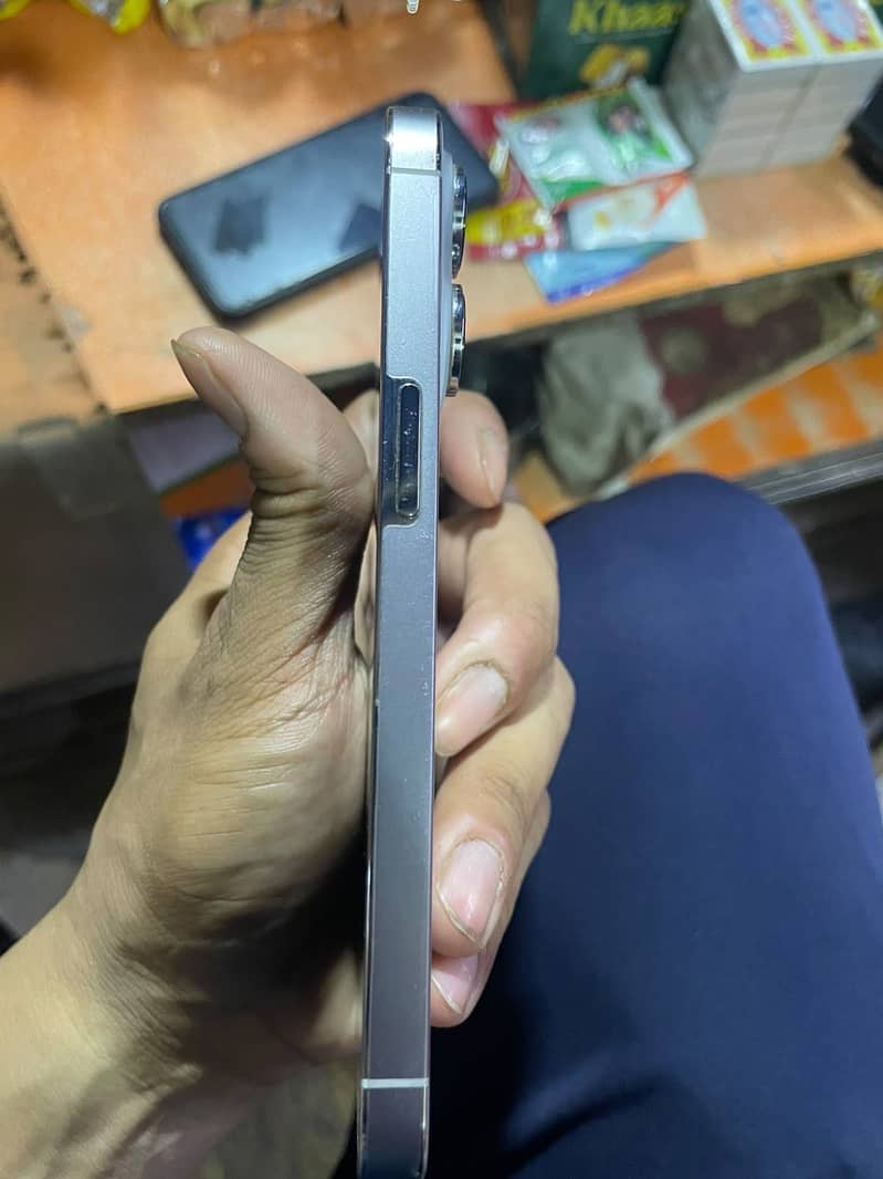 Apple iPhone 14 Pro 3