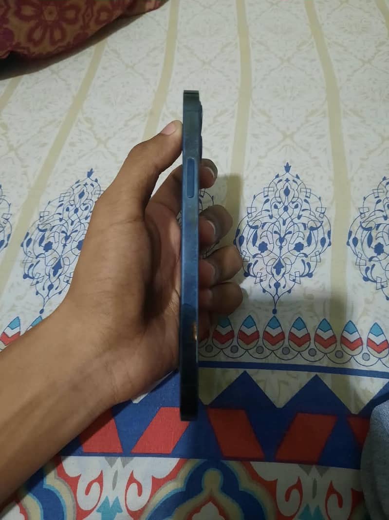 Apple iPhone 12 Pro 2