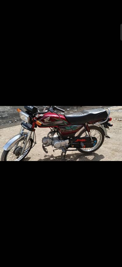Honda 70 cc total genuine hai