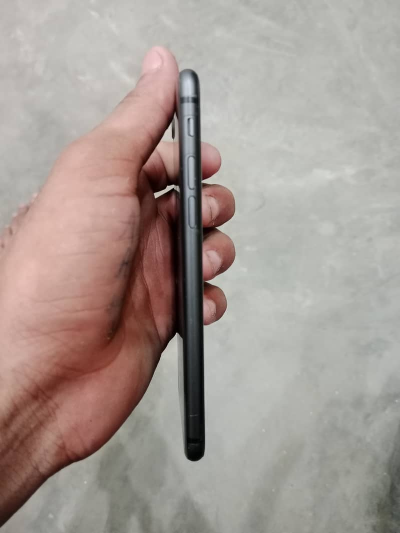 Apple iPhone 8 0