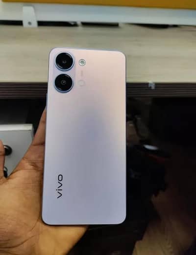 Vivo Y05 4+64 complete box 10 months warenty