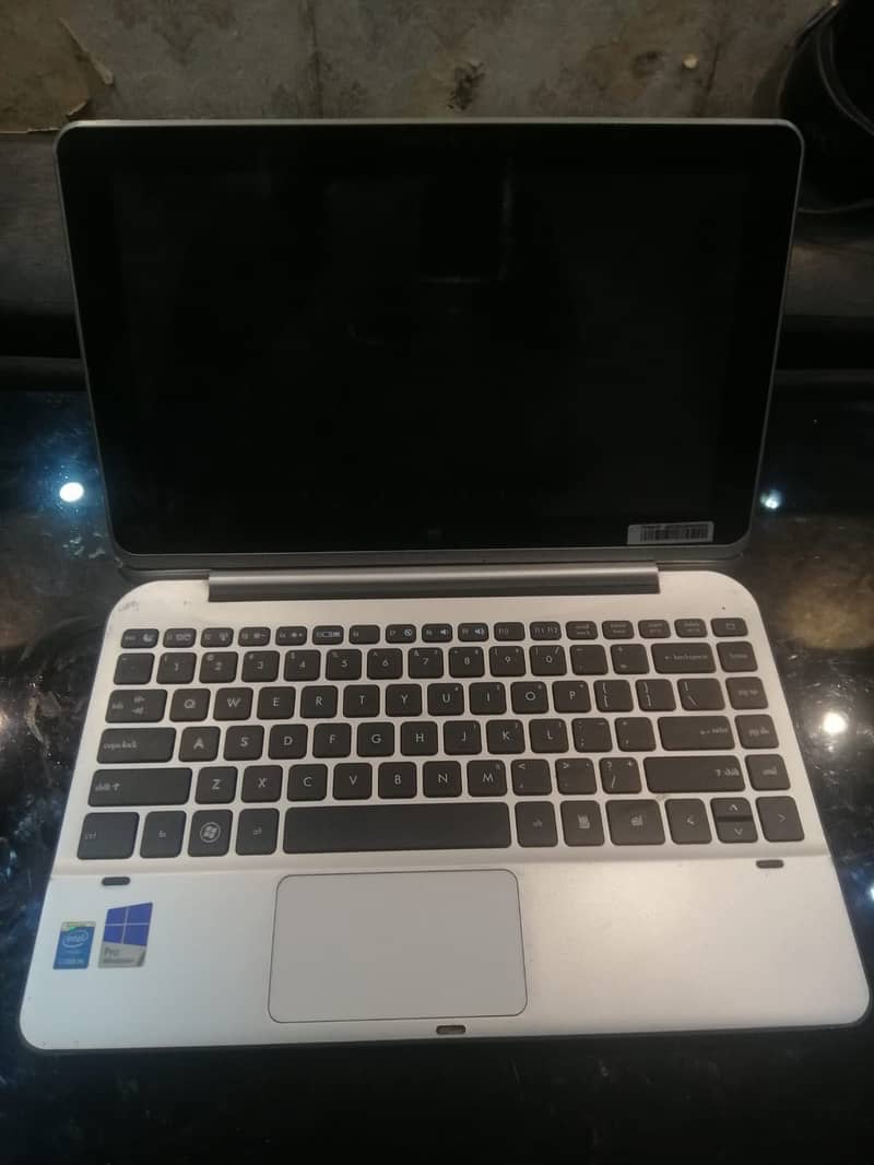 7th generation laptop touch & type 0