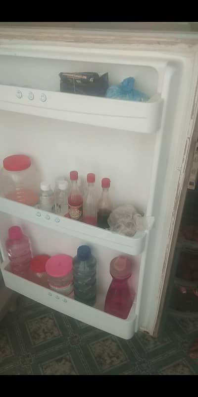 Heir fridge for sell