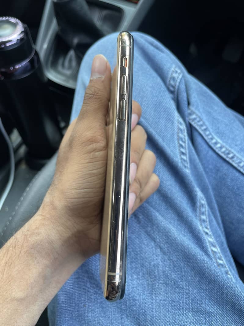 Apple iPhone 11 Pro 5