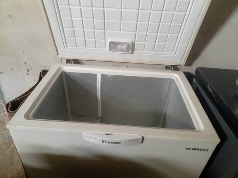 single door freezer 2
