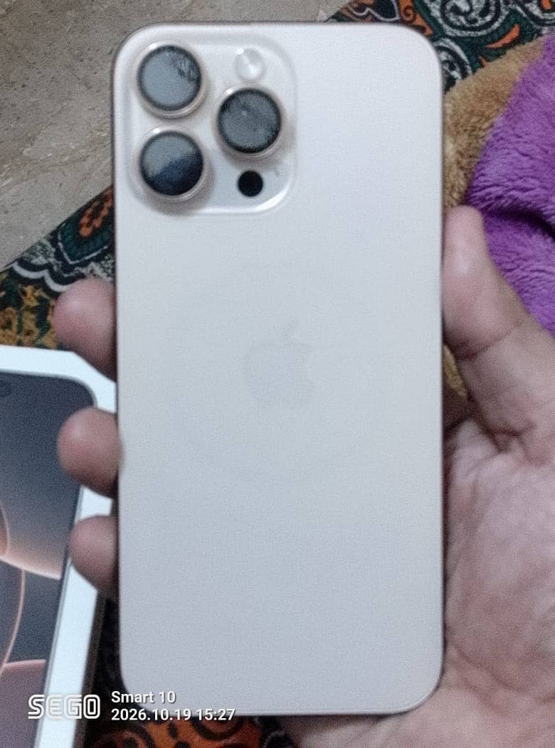 Apple iPhone 16 Pro Max 7