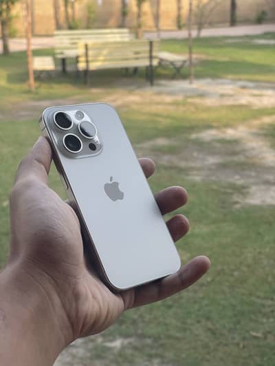 Apple iPhone 15 Pro