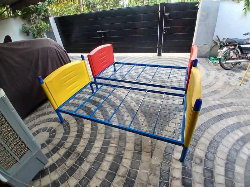 single bed 0
