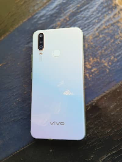 Vivo Y17